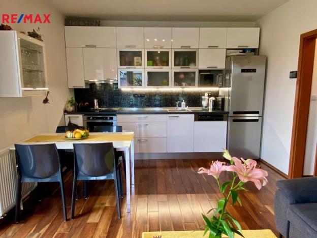 Prodej bytu 3+kk, Mukařov - Srbín, Šípková, 80 m2