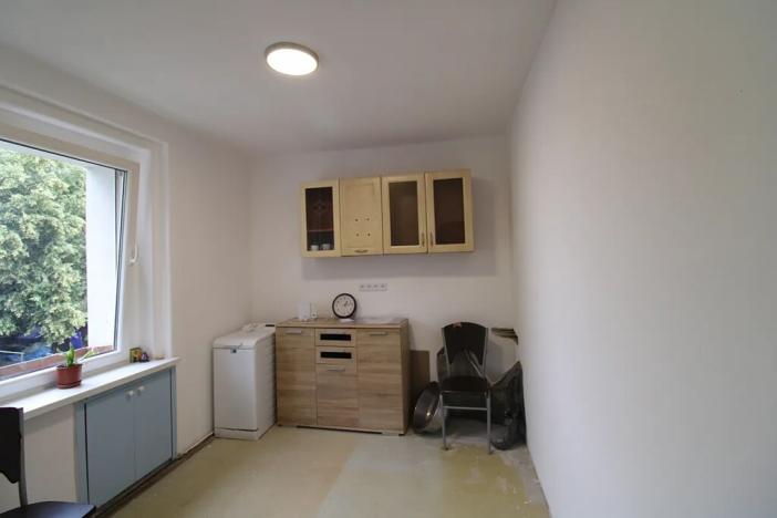 Prodej bytu 2+1, Karlovy Vary, Nejdecká, 61 m2