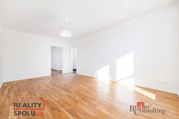 Pronájem bytu 2+1, Praha - Břevnov, Šantrochova, 54 m2