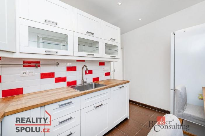 Pronájem bytu 2+1, Praha - Břevnov, Šantrochova, 54 m2