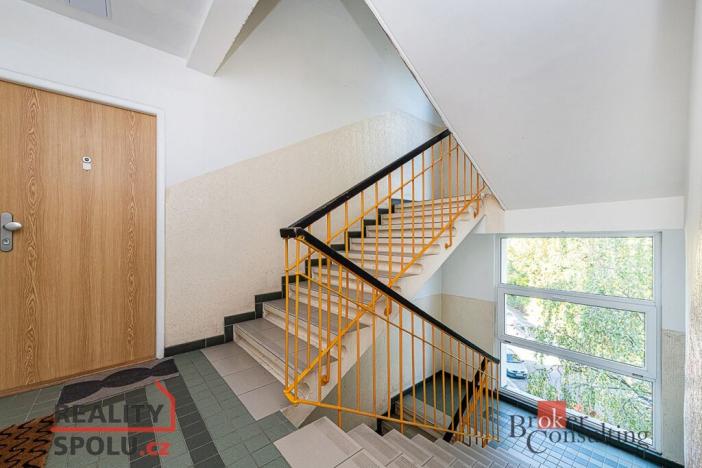 Pronájem bytu 2+1, Praha - Břevnov, Šantrochova, 54 m2