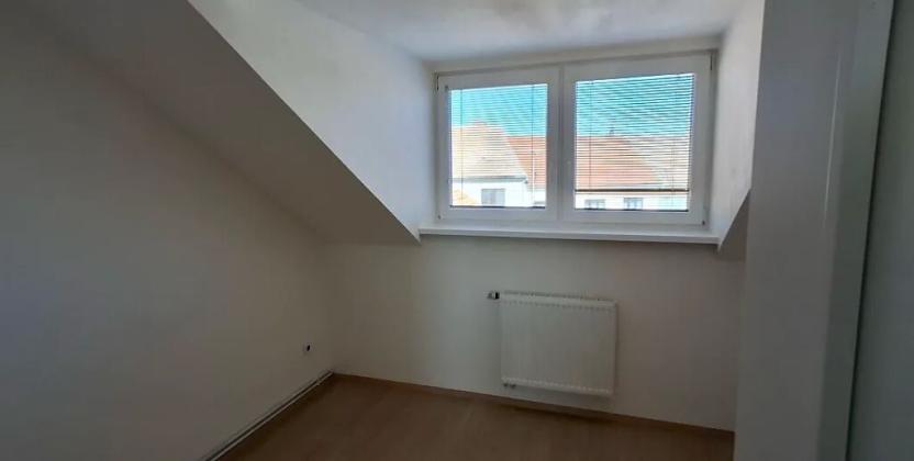 Pronájem bytu 4+kk, Břeclav, Mánesova, 90 m2