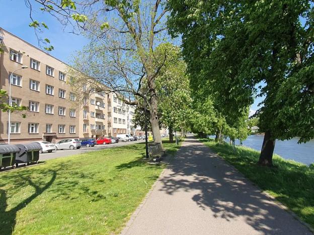 Pronájem bytu 3+1, Hradec Králové, Smetanovo nábřeží, 77 m2