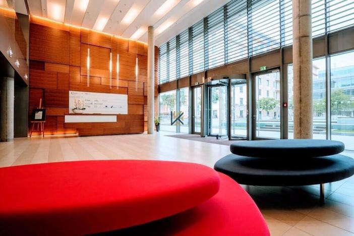 Pronájem kanceláře, Praha - Holešovice, Jankovcova, 237 m2