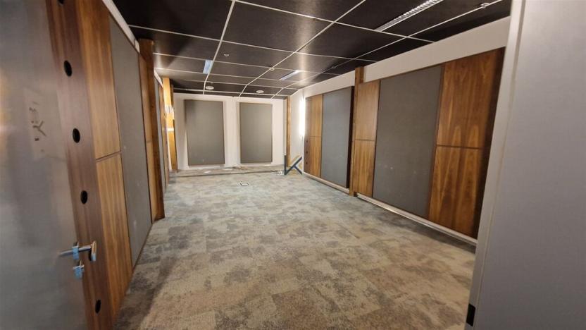 Pronájem kanceláře, Praha - Holešovice, Jankovcova, 354 m2