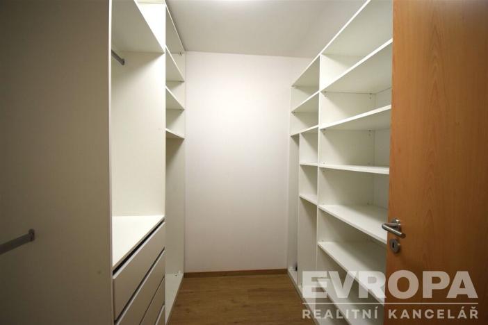 Pronájem bytu 3+1, Kolín - Kolín II, V Břízách, 65 m2