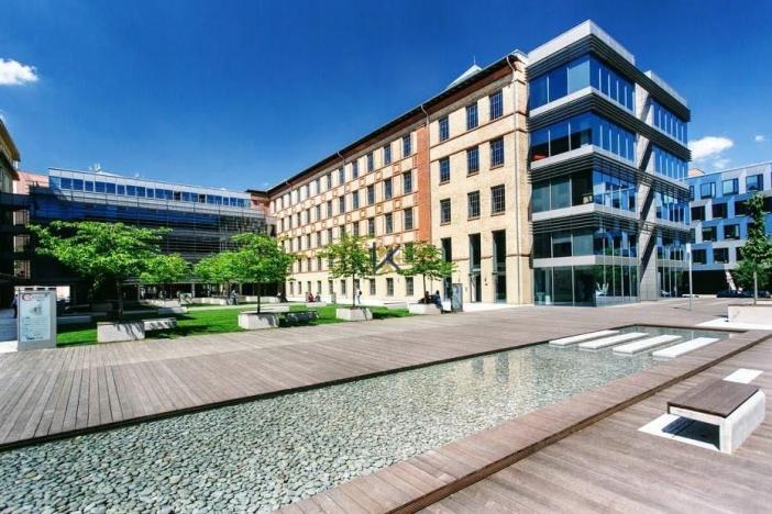 Pronájem kanceláře, Praha - Holešovice, Jankovcova, 603 m2