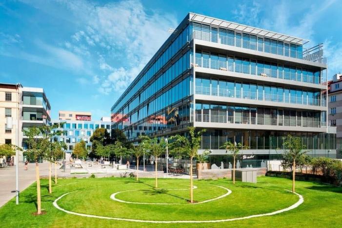 Pronájem kanceláře, Praha - Holešovice, Jankovcova, 603 m2