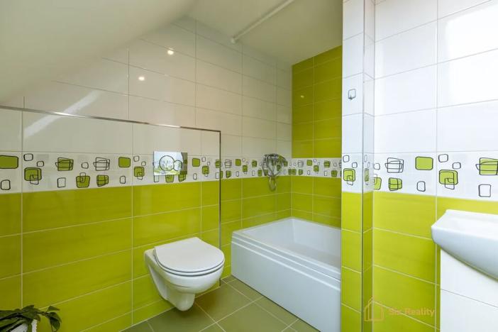 Prodej vícegeneračního domu, Račice, 291 m2