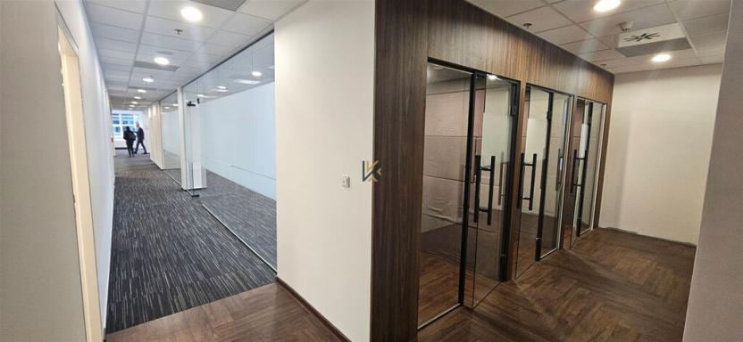 Pronájem kanceláře, Praha, Radlická, 576 m2