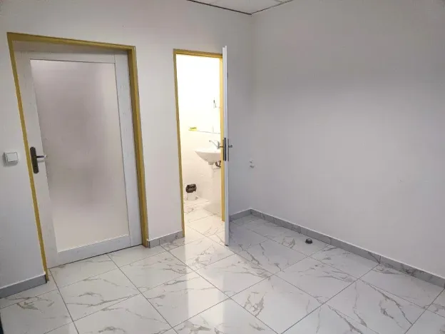 Pronájem komerční nemovitosti, Zlín, Masarykova, 85 m2