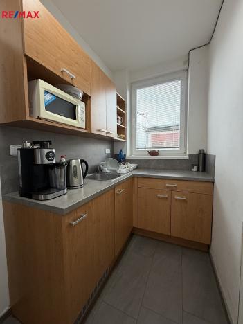 Pronájem komerčního pozemku, Opava, 1650 m2