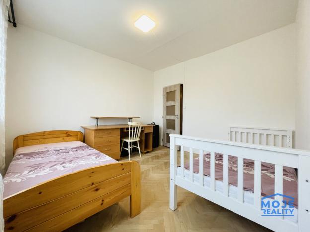 Pronájem bytu 3+1, Plzeň - Lobzy, Pod Vrchem, 62 m2