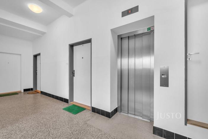 Prodej bytu 2+1, Praha - Strašnice, Na stezce, 40 m2