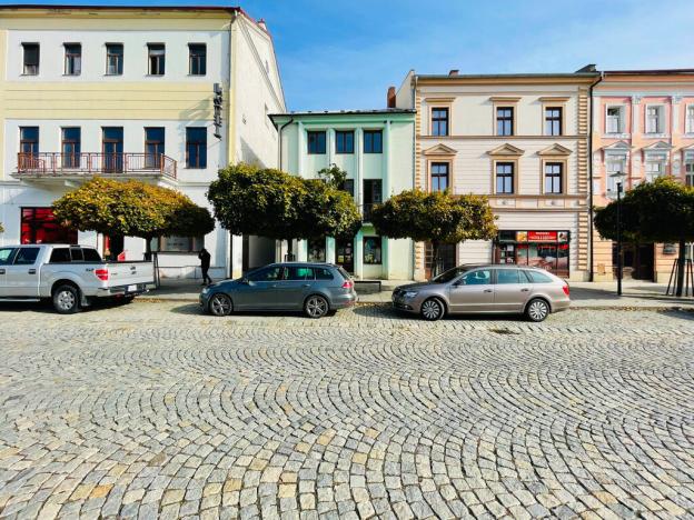 Pronájem bytu 2+1, Uničov, Masarykovo nám., 69 m2