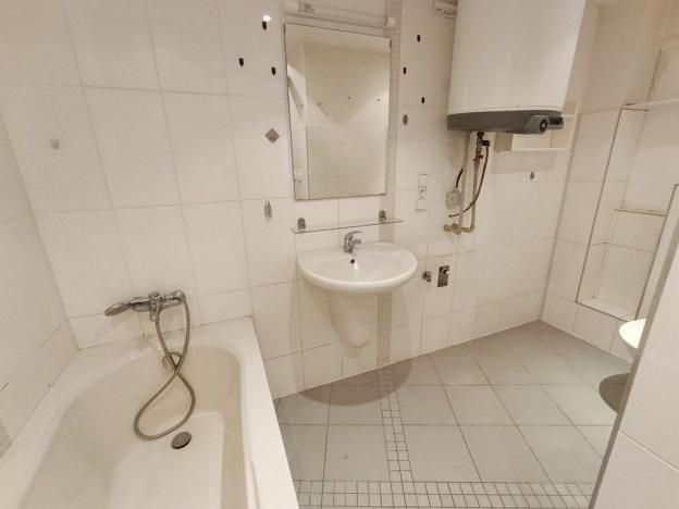 Prodej bytu 2+kk, Praha - Žižkov, Žerotínova, 53 m2