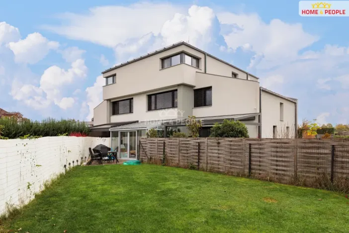 Prodej bytu 4+kk, Praha - Koloděje, Podzámecká, 125 m2