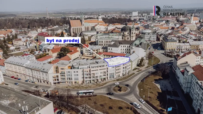 Prodej atypického bytu, Kroměříž, náměstí Míru, 178 m2