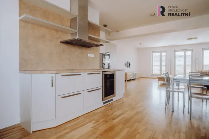 Prodej bytu 6+kk a větší, Kroměříž, náměstí Míru, 178 m2