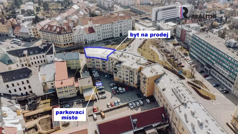 Prodej bytu 6+kk a větší, Kroměříž, náměstí Míru, 178 m2