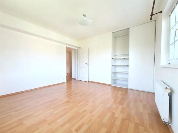 Pronájem rodinného domu, Praha, 230 m2