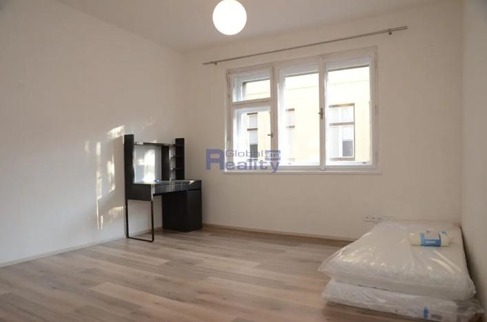 Pronájem bytu 2+1, Hradec Králové, Tomkova, 55 m2