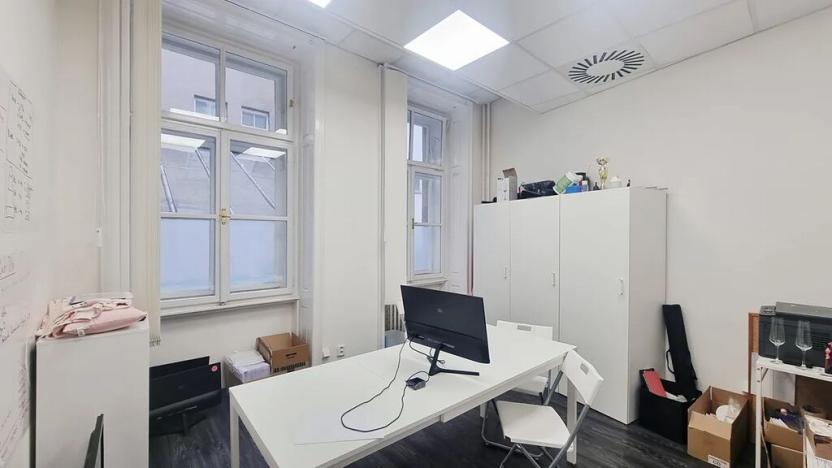 Pronájem kanceláře, Brno, Sukova, 46 m2