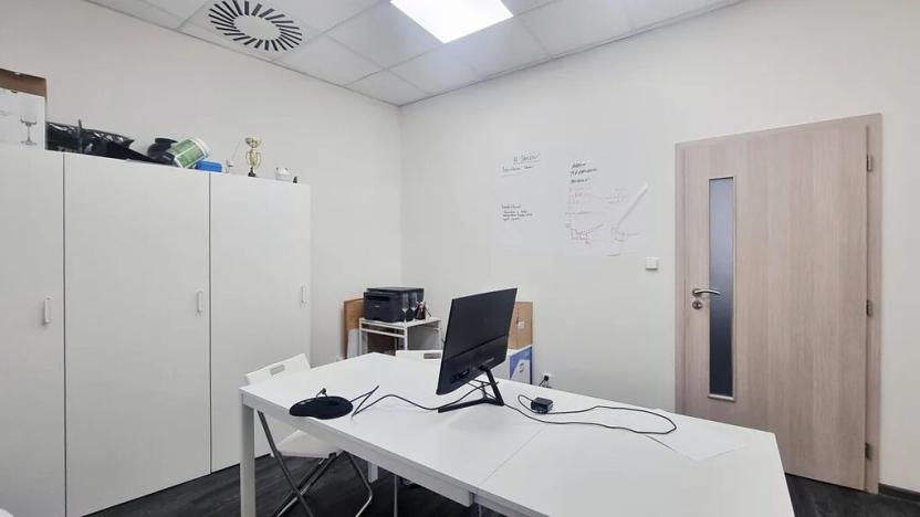 Pronájem kanceláře, Brno, Sukova, 46 m2