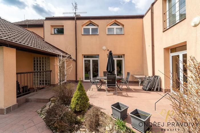 Prodej rodinného domu, Lety, Sokolská, 265 m2