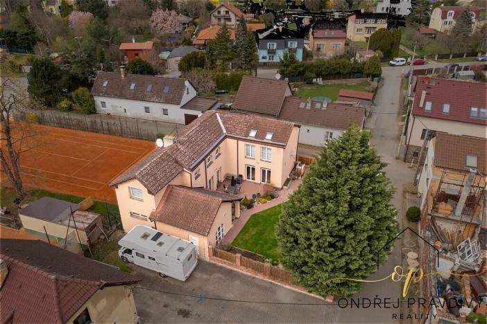 Prodej rodinného domu, Lety, Sokolská, 265 m2