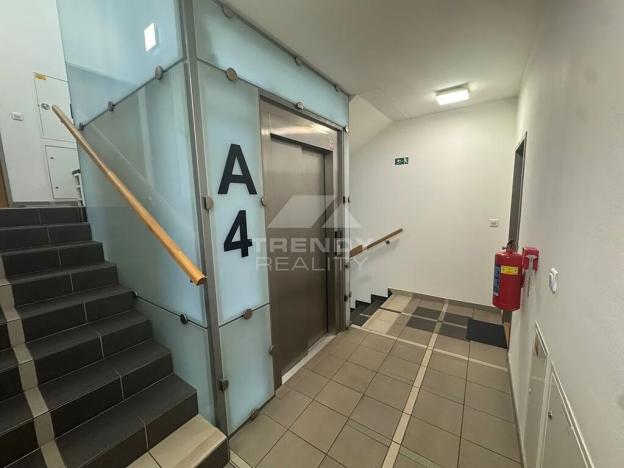 Pronájem bytu 2+kk, Praha - Hostivař, Fojtova, 49 m2