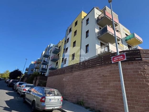 Pronájem bytu 2+kk, Praha - Hostivař, Fojtova, 49 m2