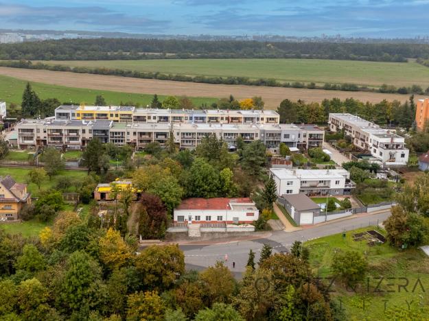 Prodej obchodního prostoru, Praha - Dolní Počernice, Nad rybníkem, 223 m2
