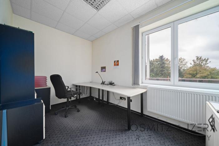 Prodej obchodního prostoru, Praha - Dolní Počernice, Nad rybníkem, 223 m2