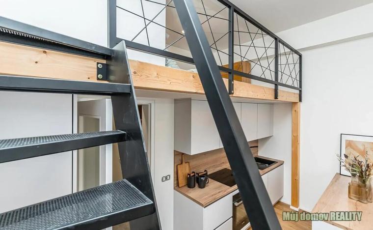 Pronájem bytu 1+kk, Praha - Žižkov, Malešická, 40 m2