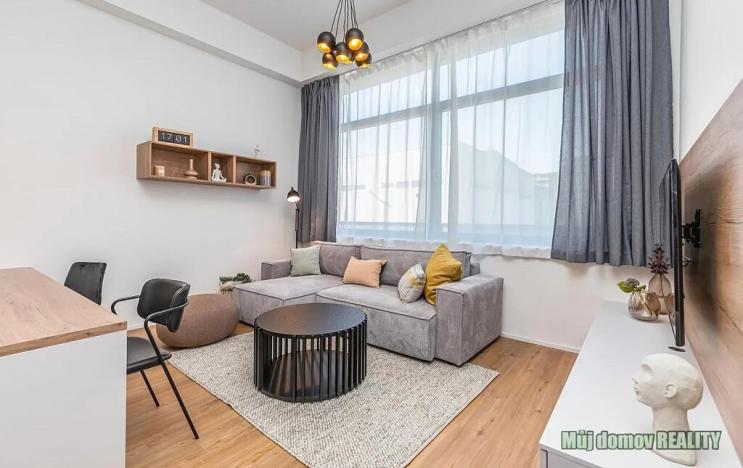 Pronájem bytu 1+kk, Praha - Žižkov, Malešická, 40 m2