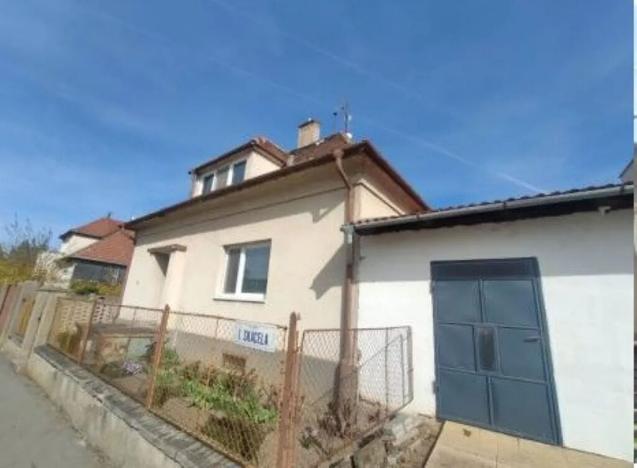 Dražba rodinného domu, Strážnice, J. Skácela, 130 m2