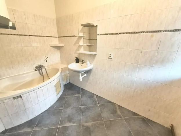 Pronájem bytu 4+kk, Ústí nad Labem, Šafaříkovo náměstí, 90 m2