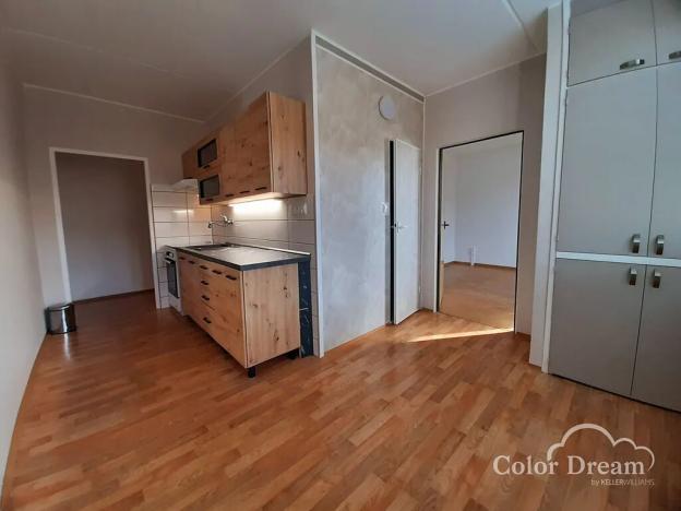 Pronájem bytu 2+1, Olomouc, gen. Píky, 56 m2