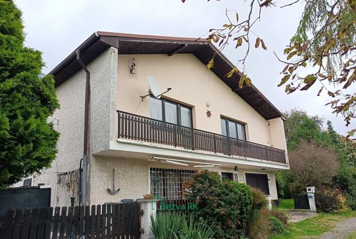 Prodej chalupy, Klučenice, 166 m2