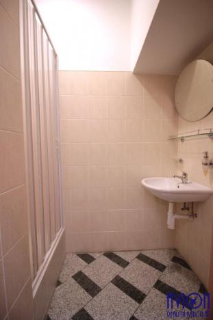 Pronájem kanceláře, Praha - Smíchov, Bozděchova, 107 m2