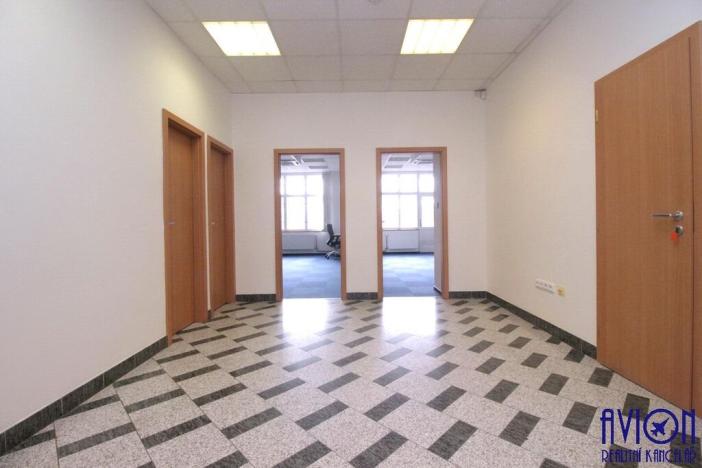 Pronájem kanceláře, Praha - Smíchov, Bozděchova, 107 m2