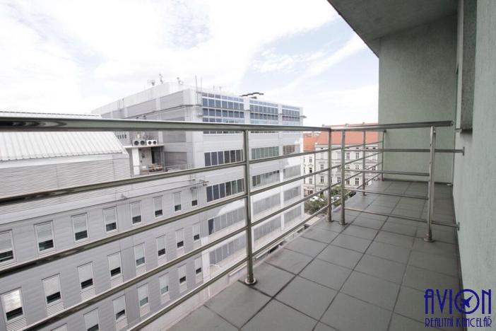 Pronájem kanceláře, Praha - Smíchov, Bozděchova, 107 m2