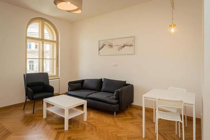 Pronájem bytu 2+kk, Praha - Staré Město, Kozí, 50 m2