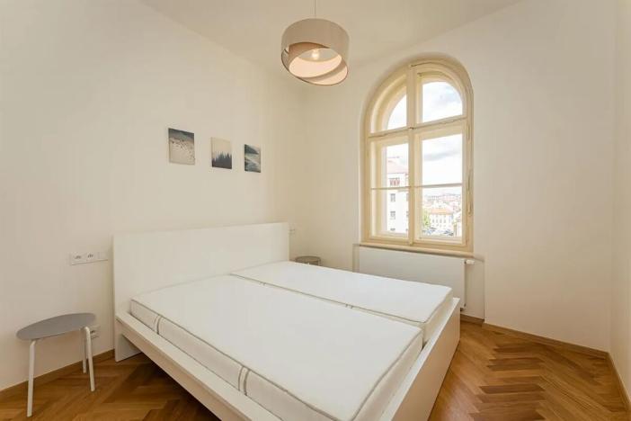 Pronájem bytu 2+kk, Praha - Staré Město, Kozí, 50 m2