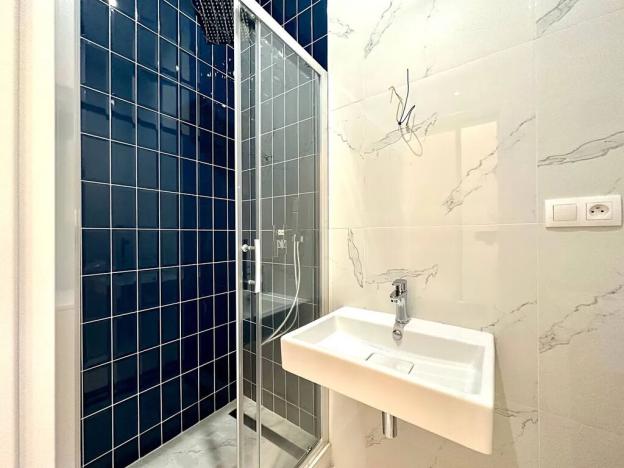 Pronájem bytu 2+kk, Praha, Zenklova, 43 m2