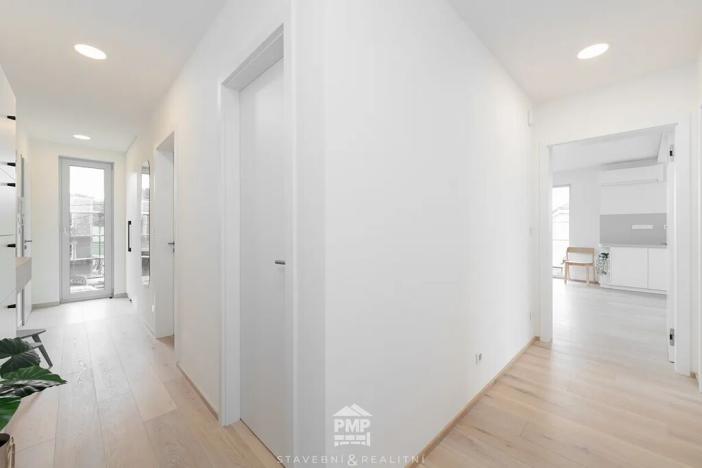 Prodej bytu 4+kk, Nebovidy, 101 m2