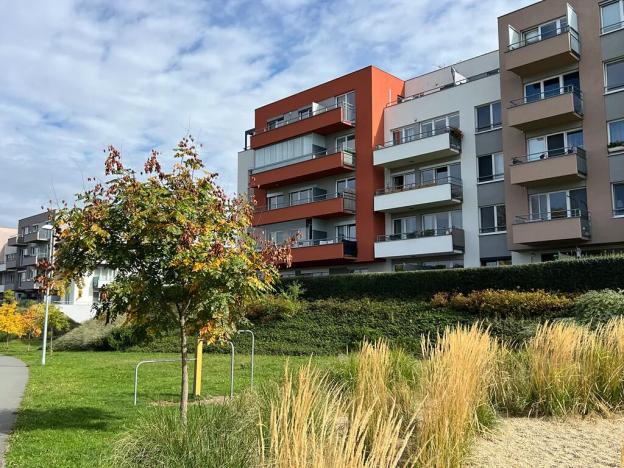 Pronájem bytu 2+kk, Praha - Letňany, Hlučkova, 46 m2