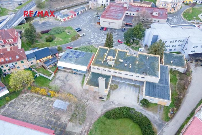 Prodej obchodního prostoru, Město Albrechtice, Míru, 1427 m2