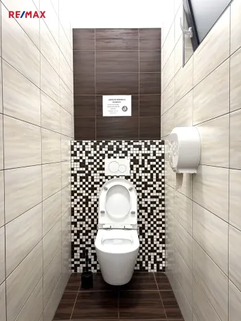 Prodej restaurace, Pasohlávky, 272 m2